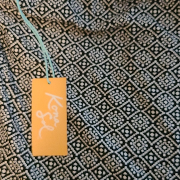 BNWT Swim Tankini Top - Picture 3 of 4